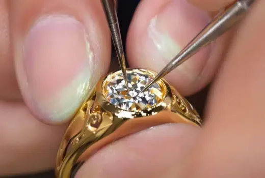 The Art of Gemstone Setting in Gold Jewelry