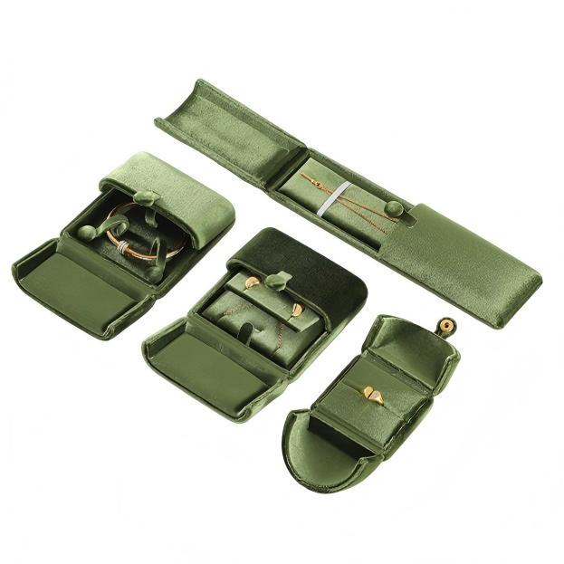 Wholesale Luxury Velvet Jewelry Box Portable Jewelry Gift Packaging Box